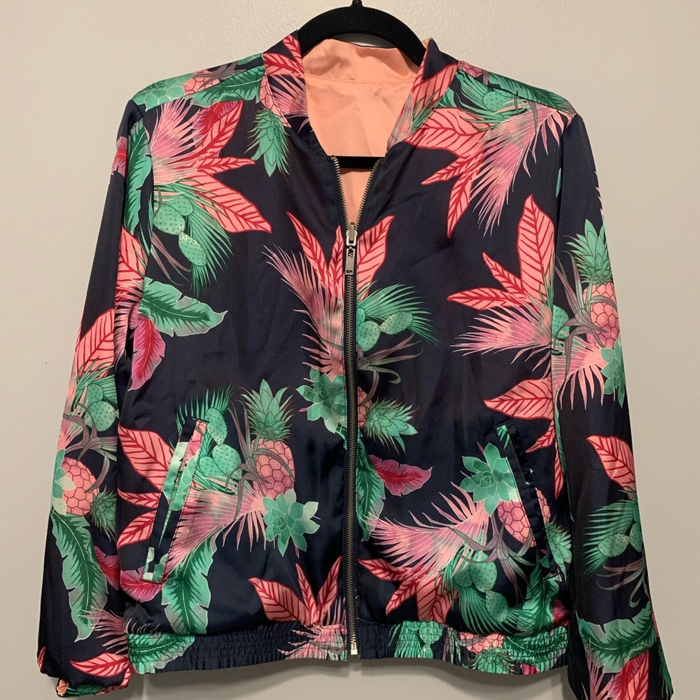 Reversible bomber jacket